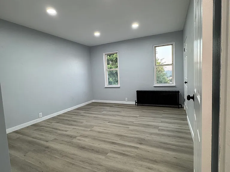 311 Magazine St — Photo 8