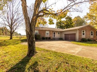 318 Stoney Ridge Dr SW, Pataskala, OH 43062