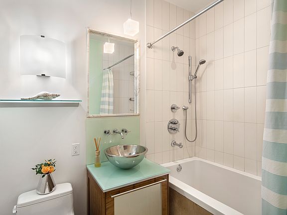 5th image of 59 John St APT 5G
