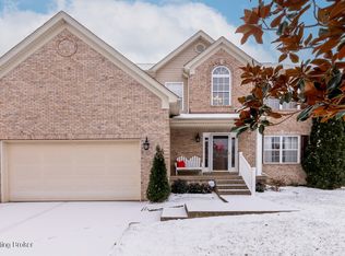 4009 Chesley Martin Dr, Jeffersontown, KY 40299