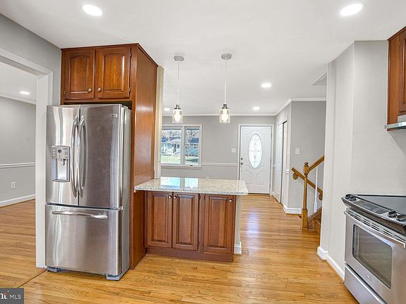 3rd image of 4402 San Carlos Dr