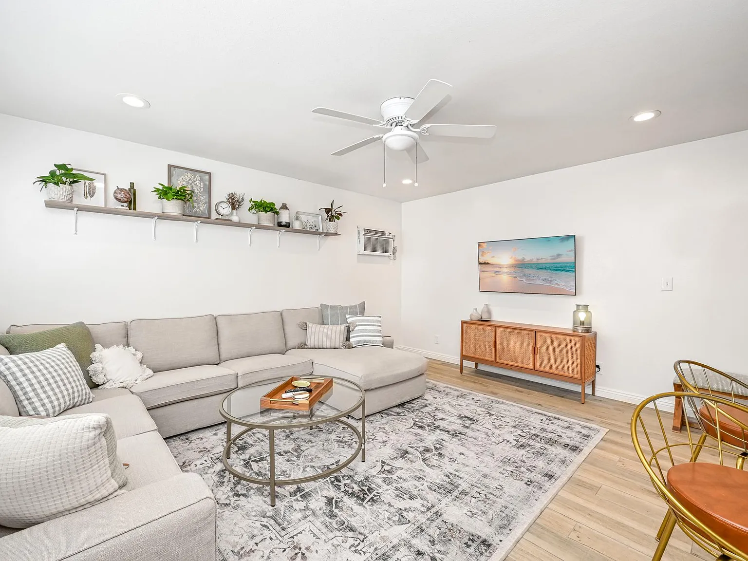 1 bed, 680 sqft, $3,950 — Photo 2