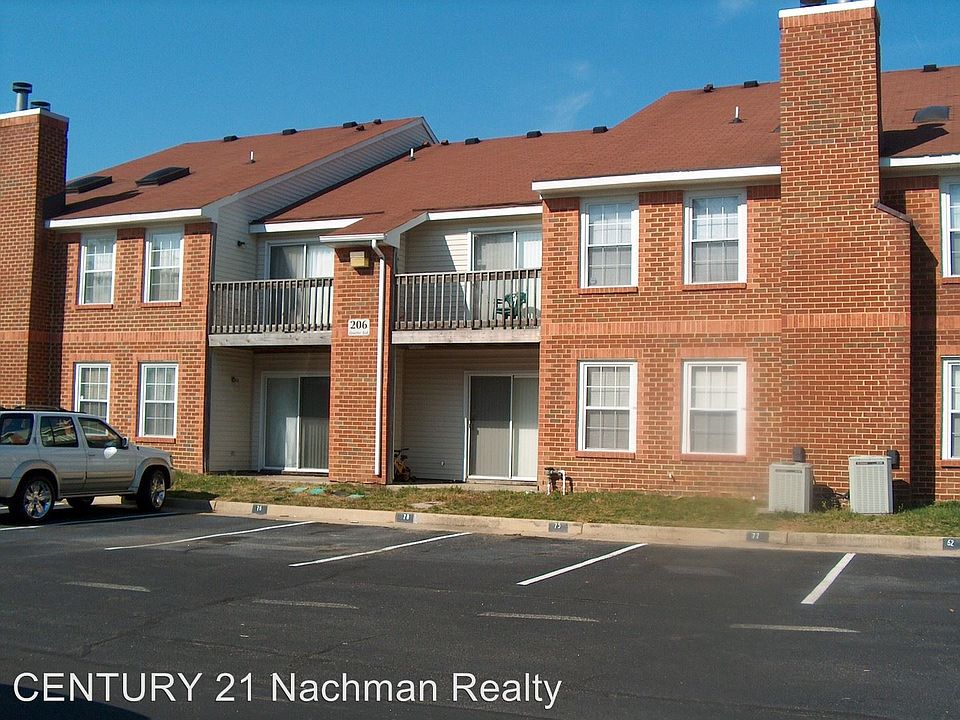 1st image of 206 Quarter Trl APT E