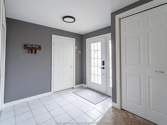 4th image of 12979 Longwoods Rd
