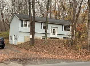 66 Pelham Rd, Amherst, MA 01002