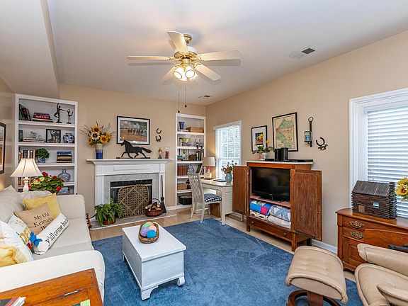 3rd image of 745 Saint Elias Ln
