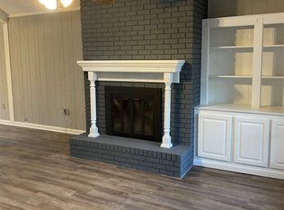 200 Cottonwood Cir, Brandon, MS 39047