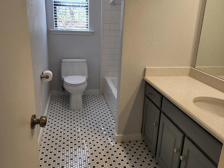 408 Miranda Ter — Photo 43