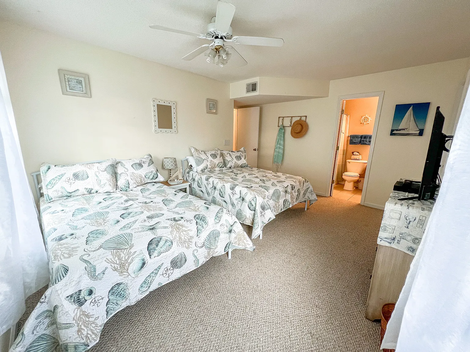 2 bed, 1100 sqft, $1,750 — Photo 3