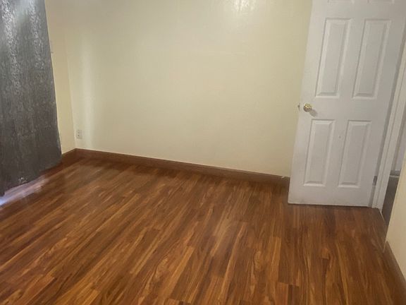 5th image of 679 Bishop Ave