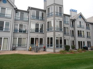 5383 Mariners Cove Dr UNIT 403, Madison, WI 53704