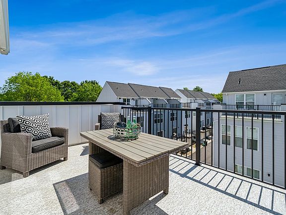 Private fourth-floor terrace