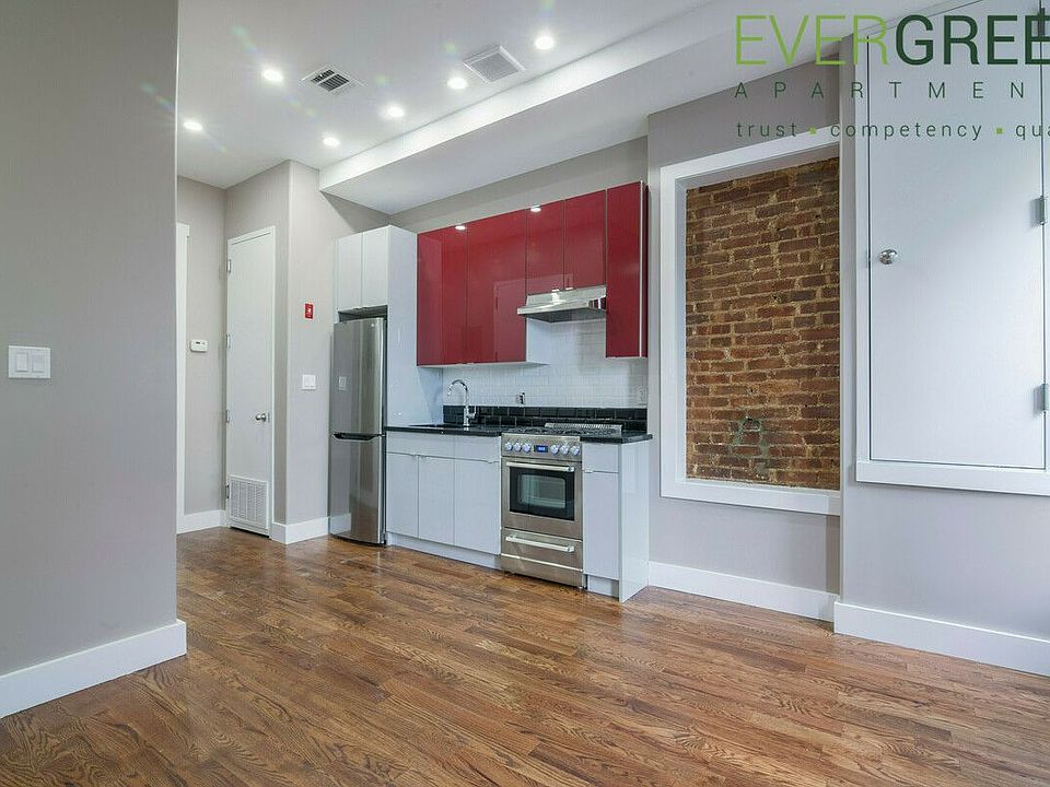 1st image of 89 Grattan St APT 3