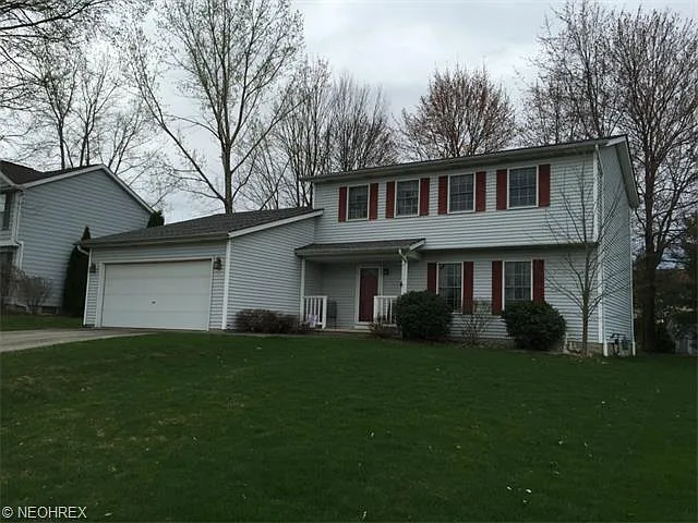 4752 Emerald Ln photo 1