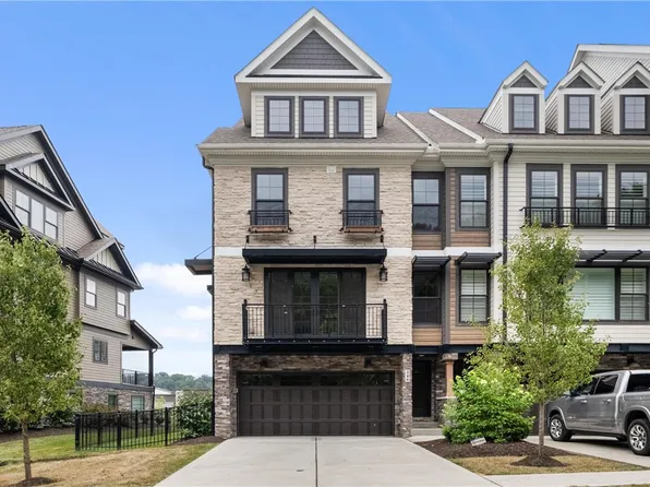 346 Highpointe Dr, Seven Fields, PA 16046