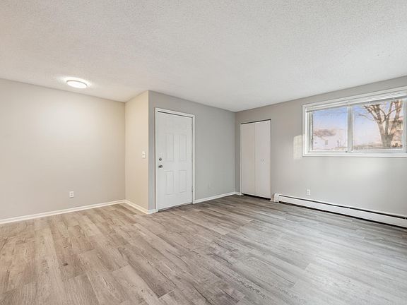 4th image of 310 Lawson Ave E