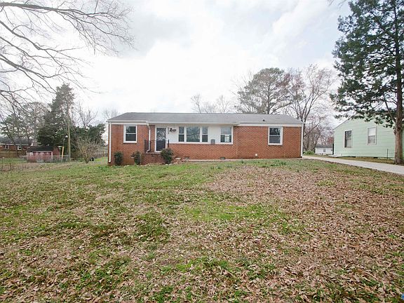 3rd image of 2205 E Arbor Dr NW