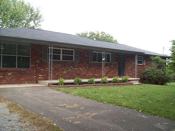 3rd image of 11124 Roane Dr