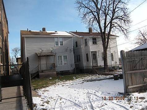 2nd image of 2139 Lawndale St