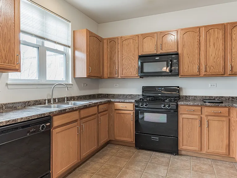 3379 Bradbury Cir — Photo 18