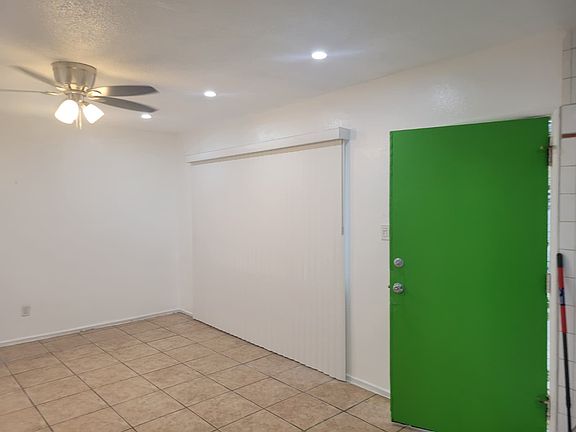 3rd image of 1443 W 84th Pl APT 2
