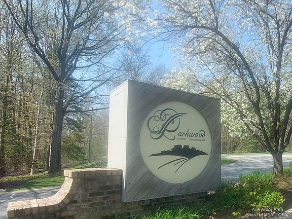 2nd image of 5444 Golden Oak Ln