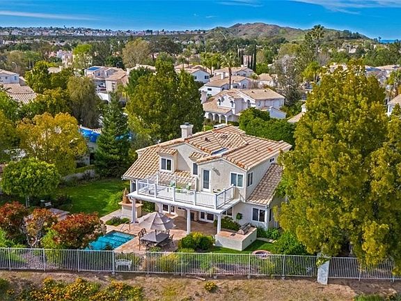 3rd image of 25318 Bowie Ct