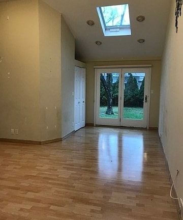 5th image of 23 Janet Dr