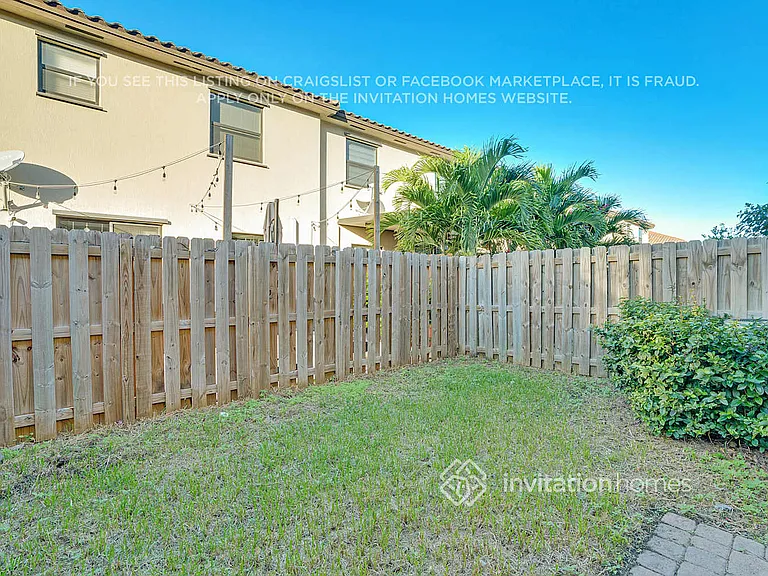 11461 SW 252nd Ter — Photo 21
