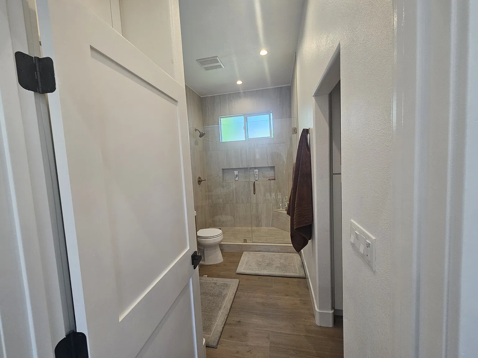 Studio, 515 sqft, $2,400 — Photo 4