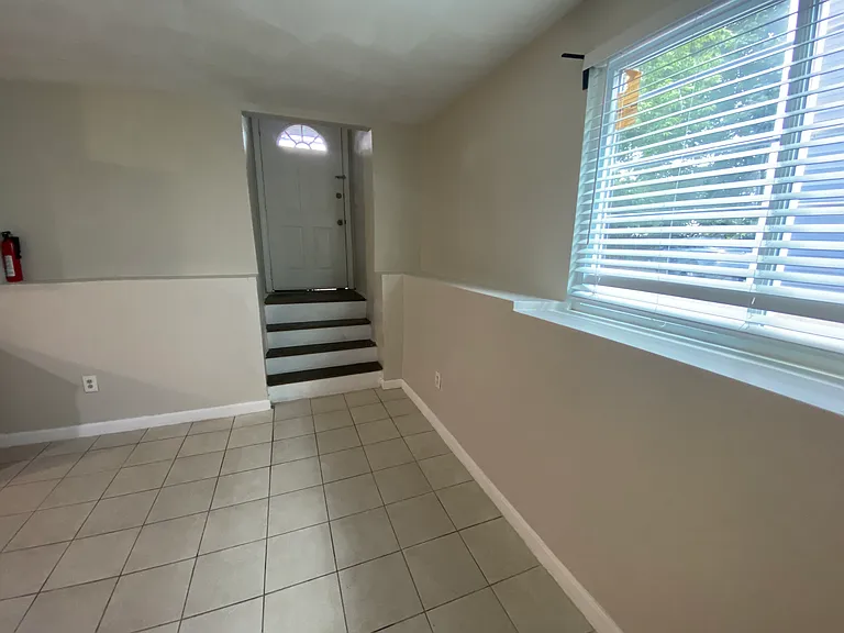 11 Handy St #1 — Photo 7
