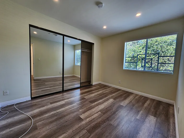 420 Riverdale Dr #11 — Photo 20
