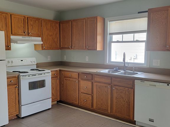 4th image of 21507 Pannill St