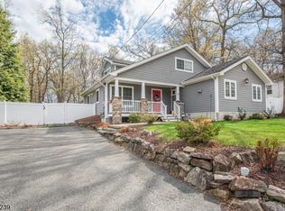 8 Lehigh Way, Hopatcong Boro, NJ 07843