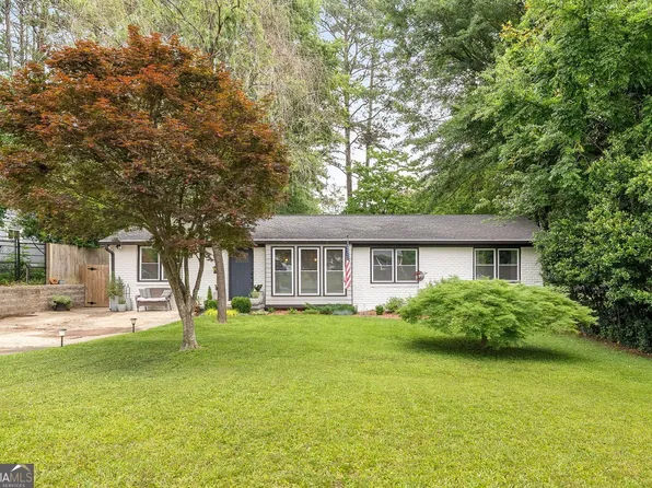 2572 Beverly Hills Dr, Atlanta, GA 30341