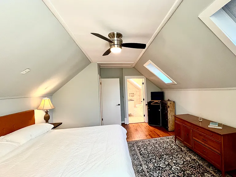 2506 E Woodland Cir — Photo 16