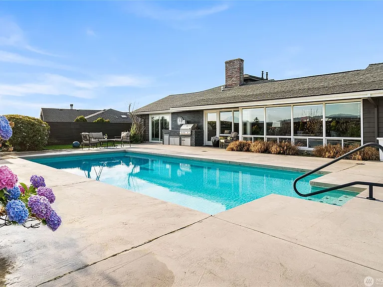 9829 Hilltop Rd — Photo 19