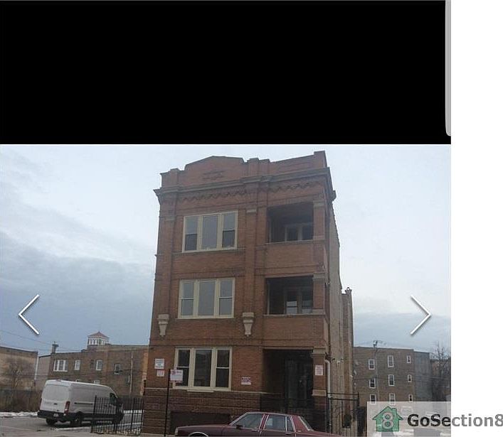 1st image of 1131 S Central Park Ave