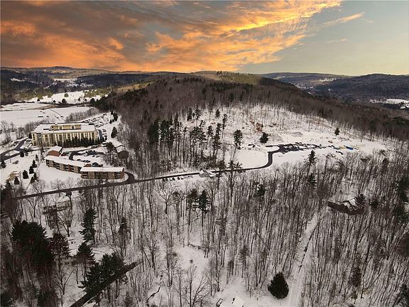 2nd image of 18 Carson Rd