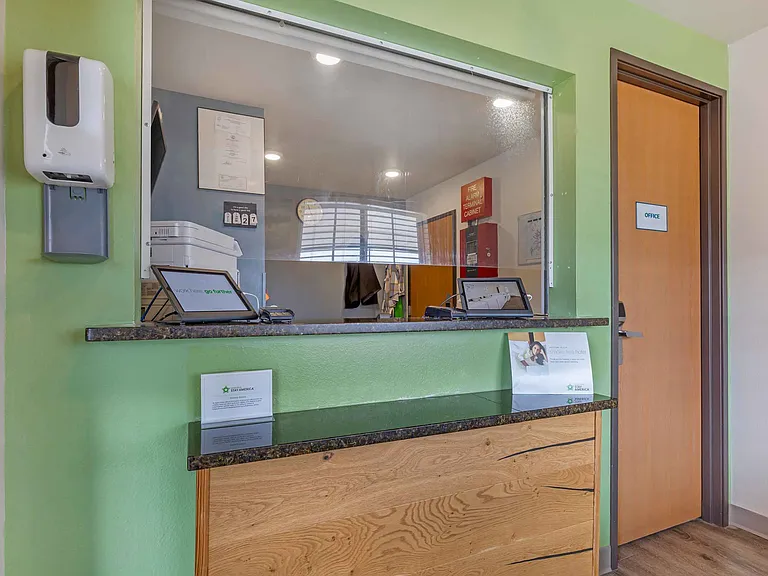 Lobby and Guest Check-in