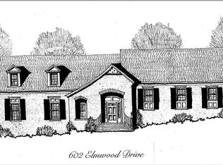 602 Elmwood Dr, Greensboro, NC 27408