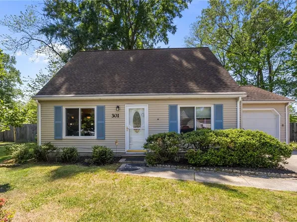 301 Shamrock Ave, Yorktown, VA 23693