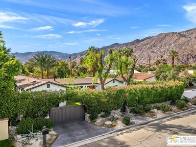 1075 E El Alameda, Palm Springs, CA, 92262