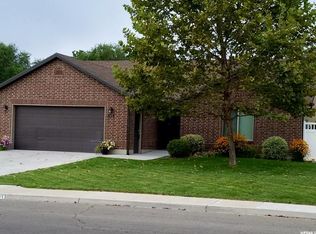 913 East Ctr, Pleasant Grove, UT 84062