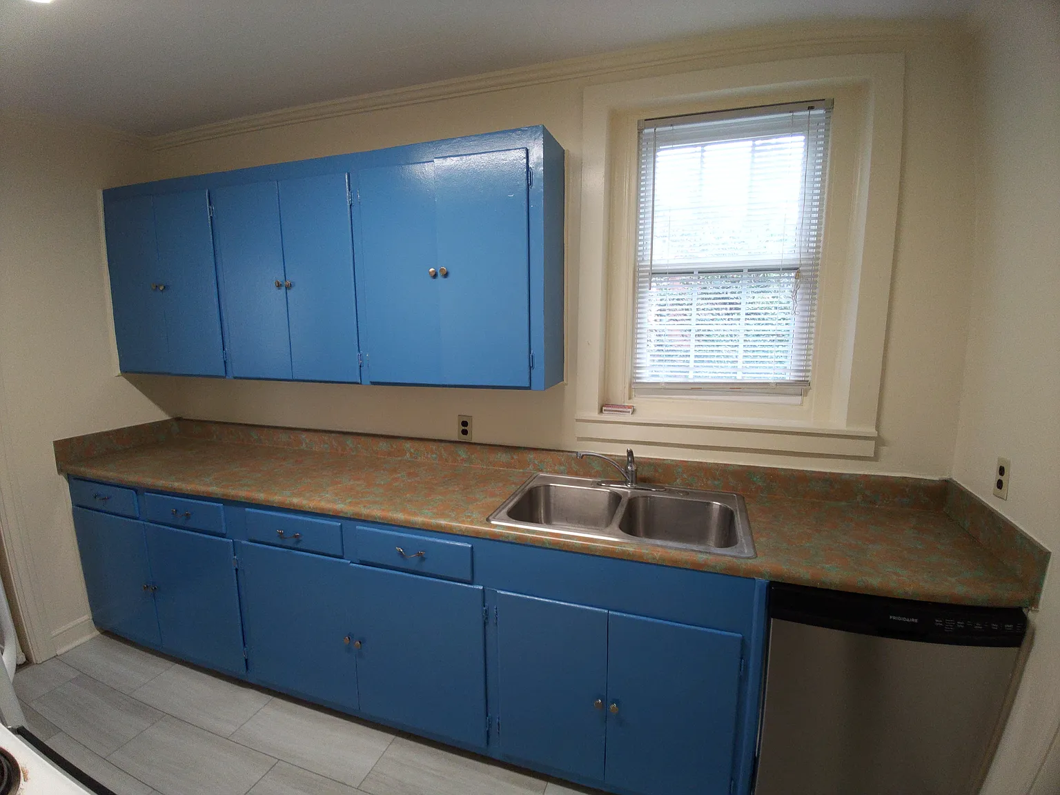 200 E Montgomery St — Photo 1