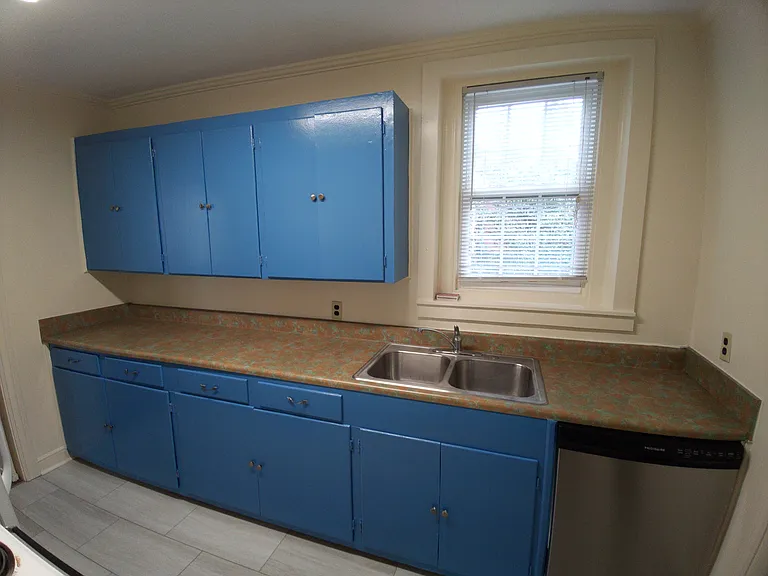 200 E Montgomery St — Photo 1