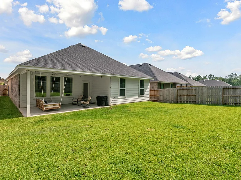 560 Newcomb Hollow Dr — Photo 33