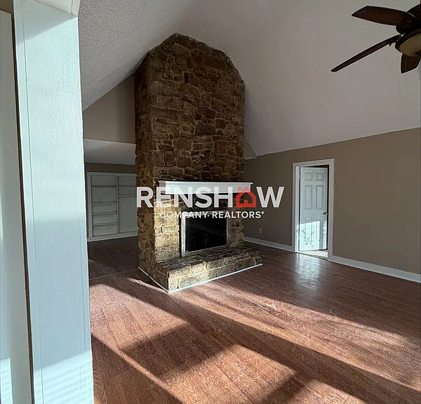 35 Maywood Dr — Photo 5