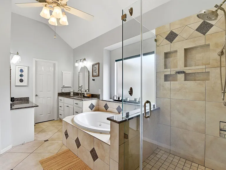 2105 Mossy Trail Dr — Photo 23