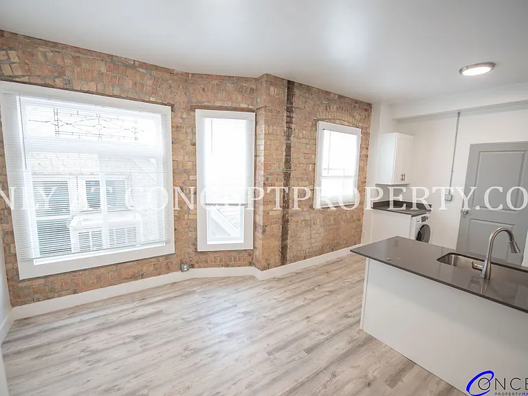 First Avenue Flats — Photo 145